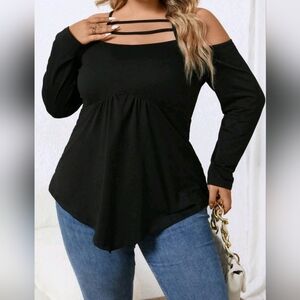 SHEIN SXY Plus Cold Shoulder Cut Out Asymmetrical Hem Tee